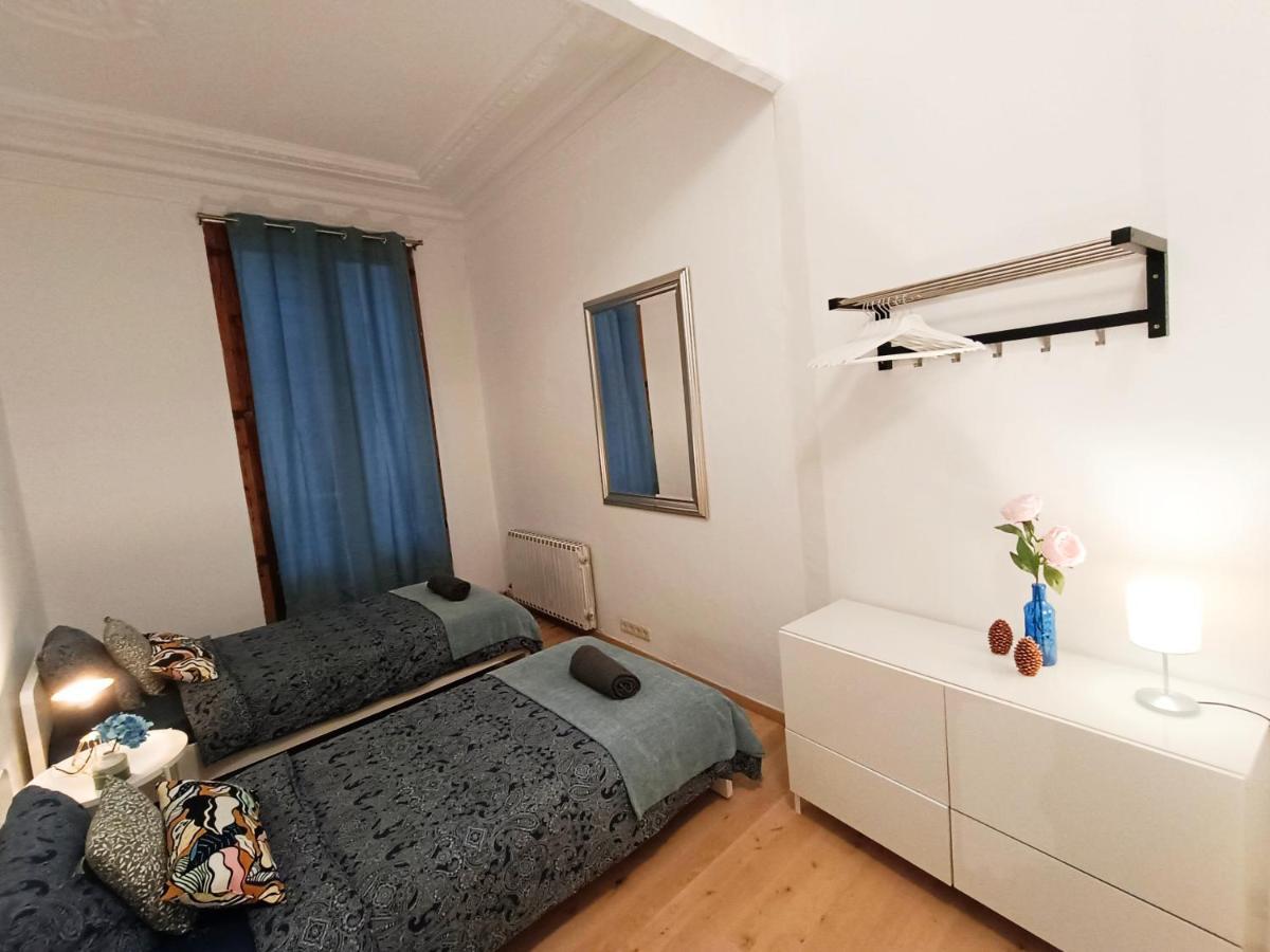 By Born Rooms Barcelona Ngoại thất bức ảnh