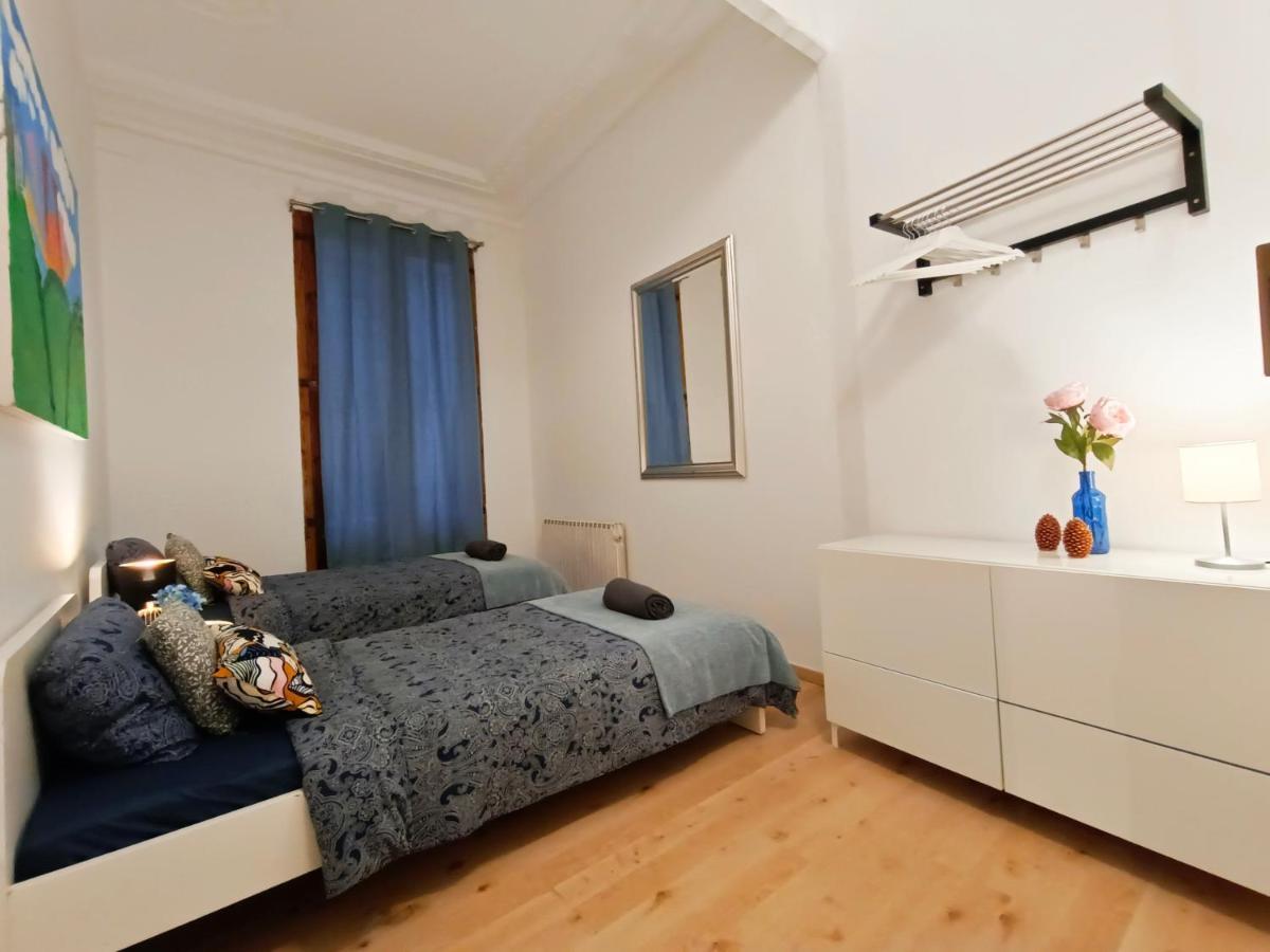 By Born Rooms Barcelona Ngoại thất bức ảnh