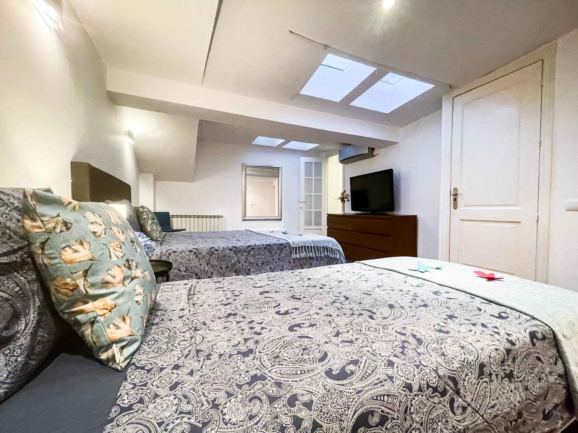 By Born Rooms Barcelona Ngoại thất bức ảnh