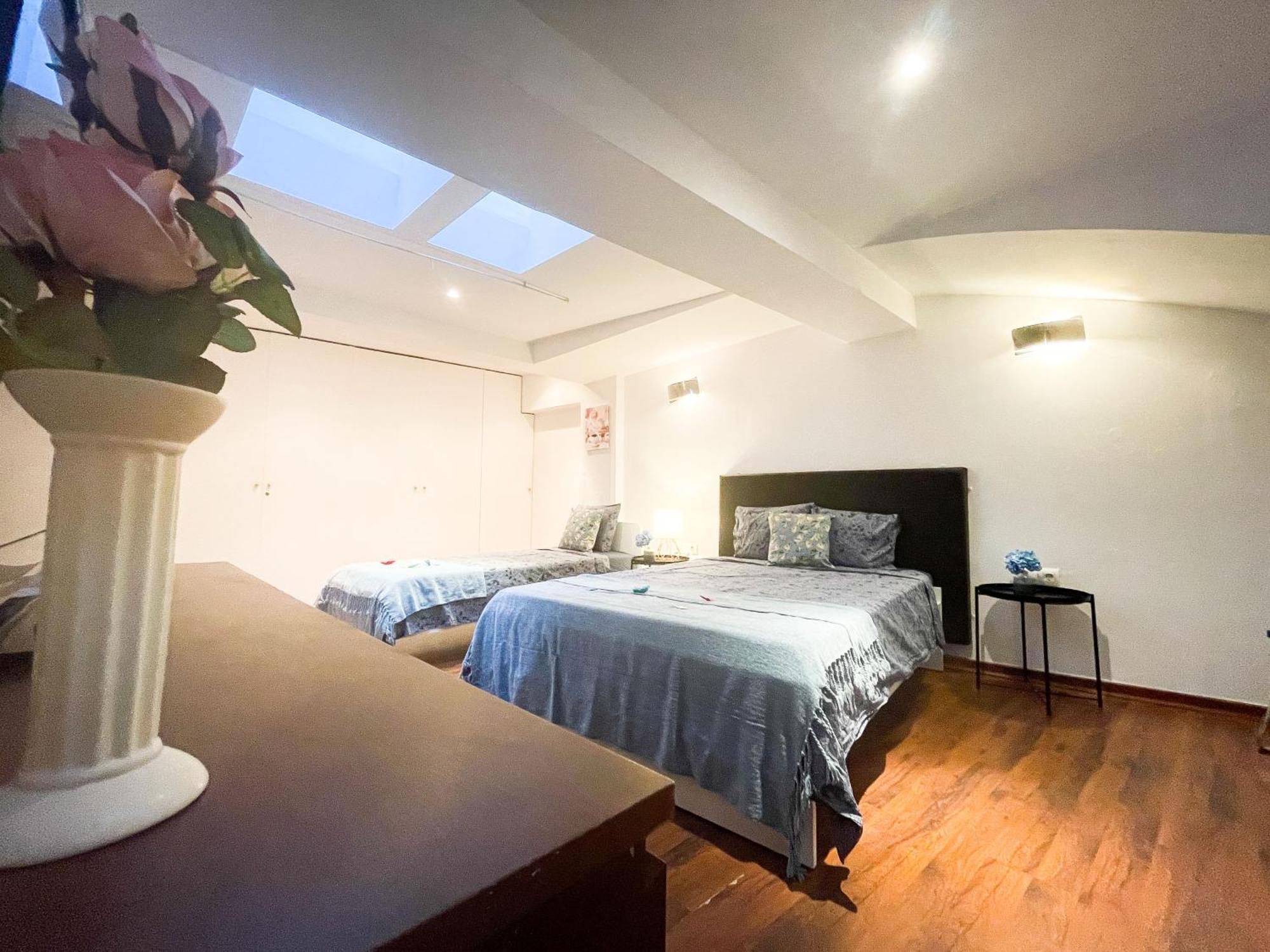 By Born Rooms Barcelona Ngoại thất bức ảnh